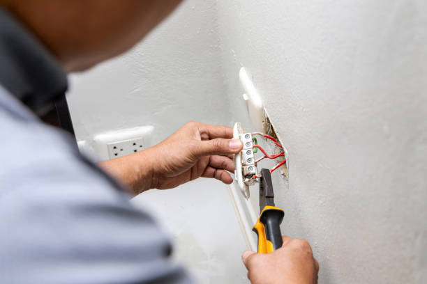 Best Affordable Emergency Electrician  in Monee, IL